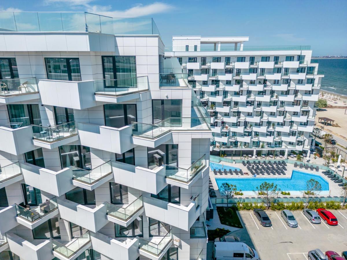 Crystal Beach - Infinity Pool & Spa Resort 那沃达利 外观 照片