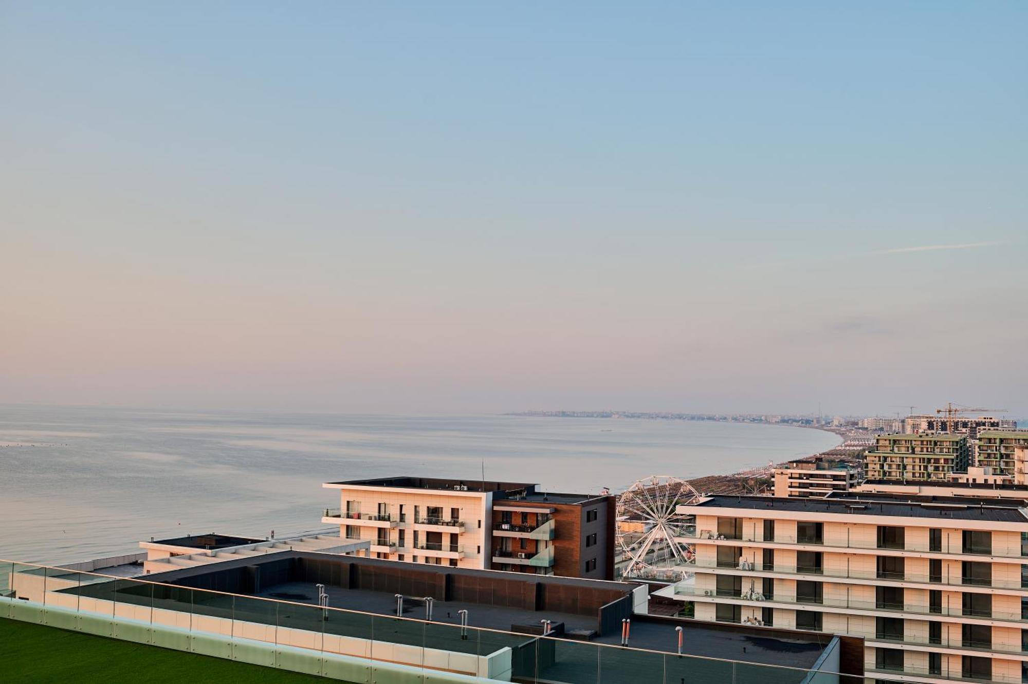 Crystal Beach - Infinity Pool & Spa Resort 那沃达利 外观 照片